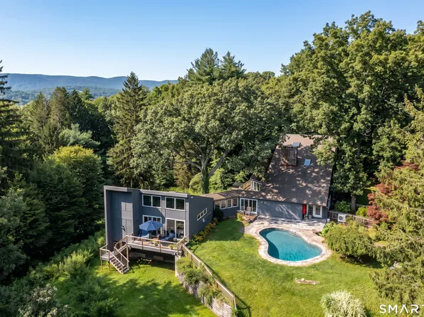 11 Gaffney Road, New Milford, CT 06776