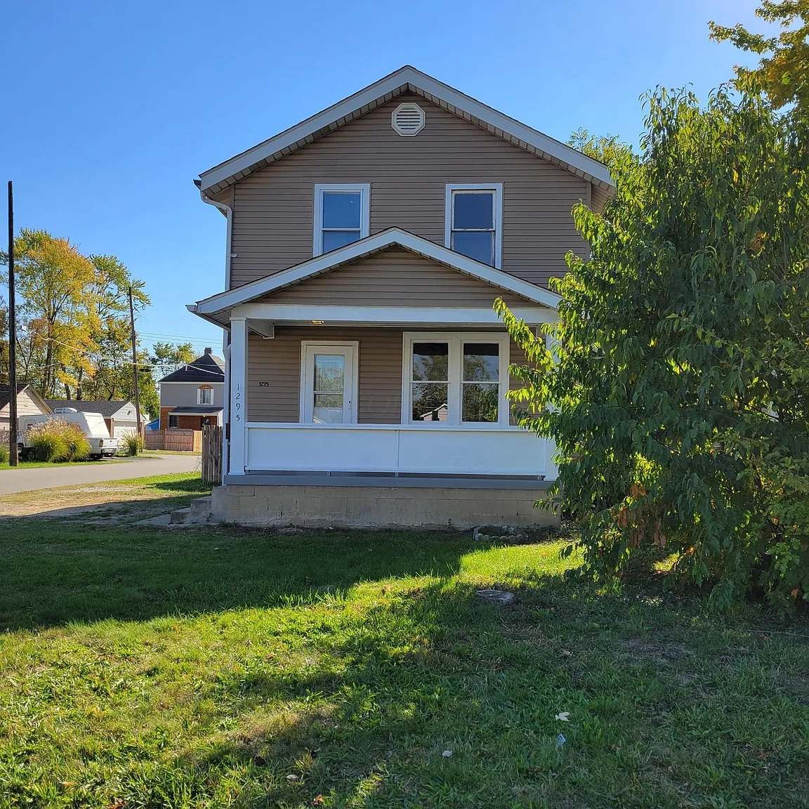 1295 Minnesota Ave photo 1