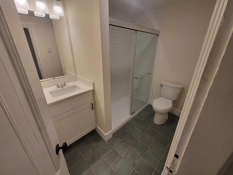 130 Cummins Hwy #3 — Photo 6