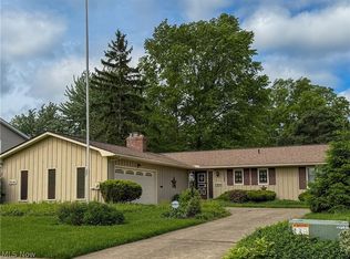 3516 Meadowbrook Dr, Lorain, OH 44053