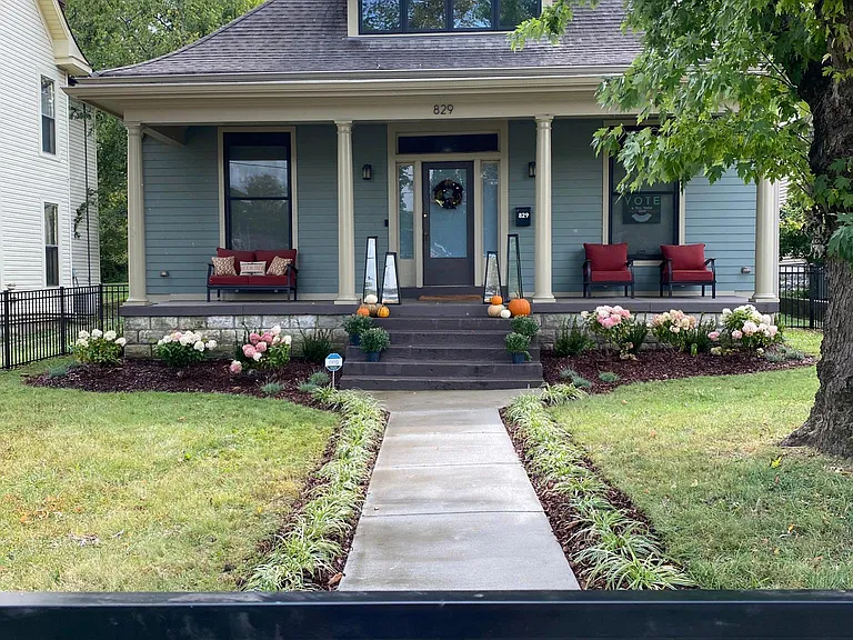 829 Acklen Ave — Photo 1