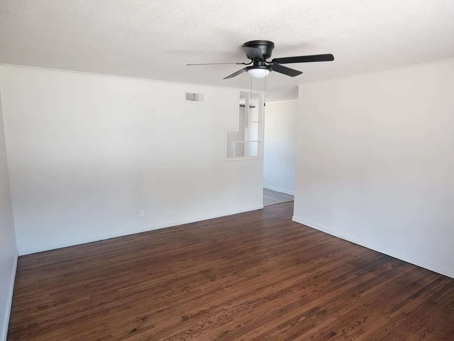 4 bed, 1464 sqft, $1,650 — Photo 2