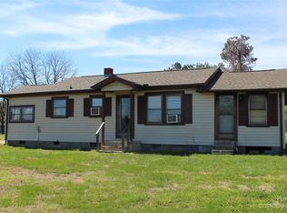 102 Jetter Rd, Grover, NC 28073