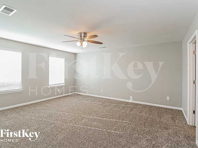 5048 Deisy May Ln — Photo 13