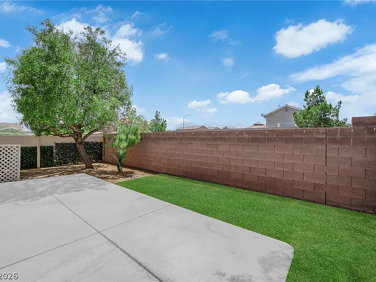 5079 Desert Dandelion Ct — Photo 24
