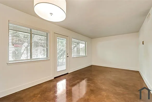 1 bed, 650 sqft, $1,000 — Photo 4