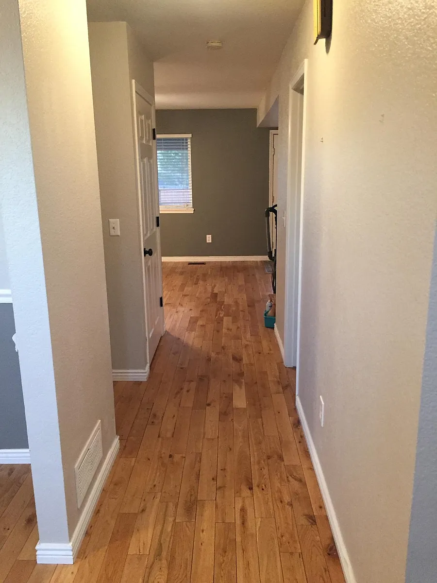 Building Photo - 888 Emerald Dr