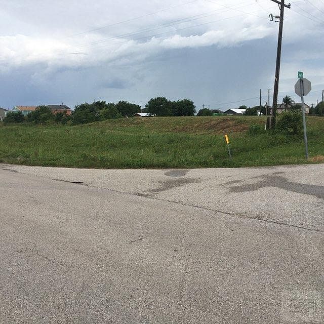 1st image of 2399 Broadway Ave