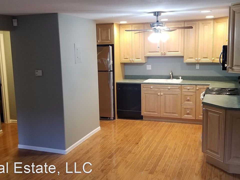 1st image of 1008 N Corona St APT 105