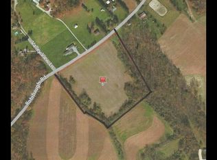 3977 N Rohrbaugh Rd, Seven Valleys, PA 17360