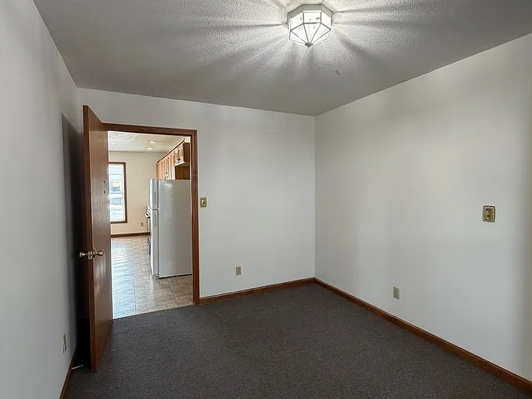 104 Short St — Photo 14