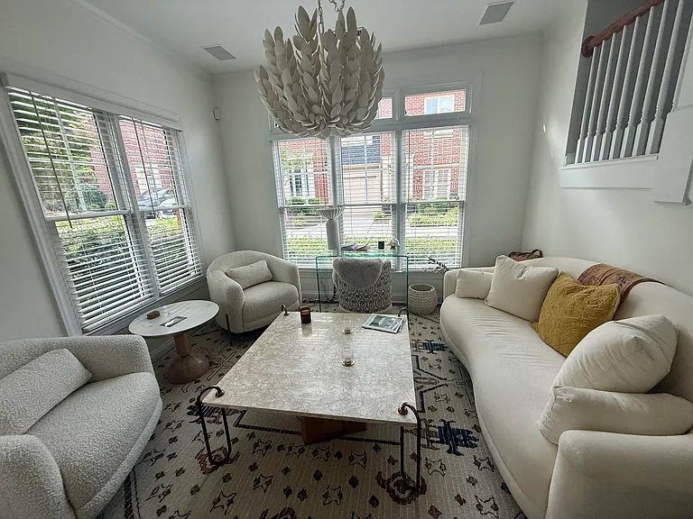 884 Park Slope Dr — Photo 7