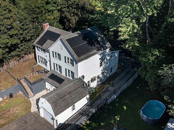 2nd image of 18 Markham Place