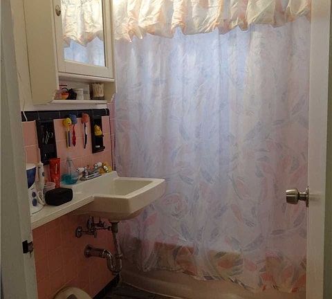 5th image of 3324 91st St