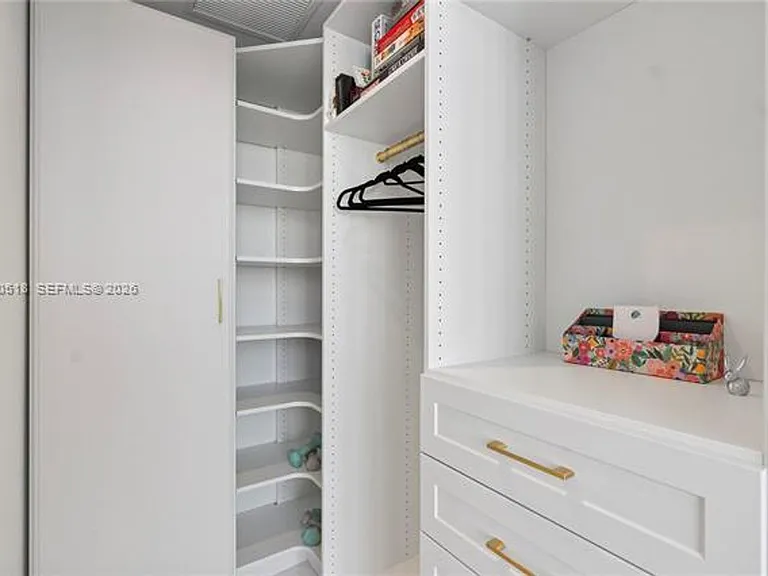 2678 Tigertail Ave #Penthouse CU-4 — Photo 31