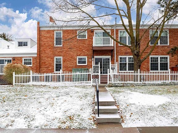 2nd image of 3215 E Locust St APT 72
