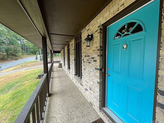 3rd image of 3209 Misty Ln