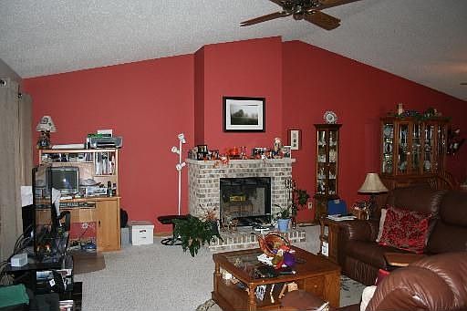 5th image of 412 N 2nd St