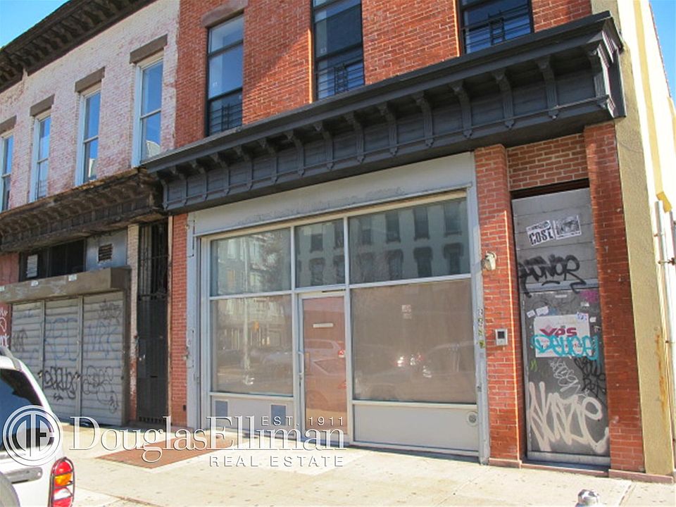 2nd image of 1133 Bedford Ave