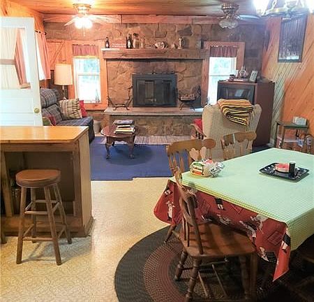 4th image of 157 Acorn Ln