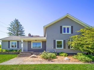 2746 E Ashby Rd, Midland, MI 48640