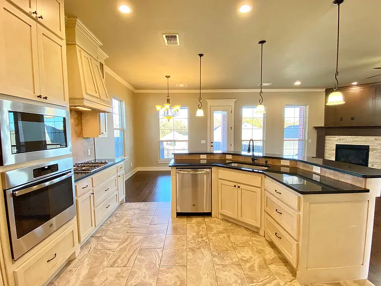 2011 Allora Ct — Photo 5