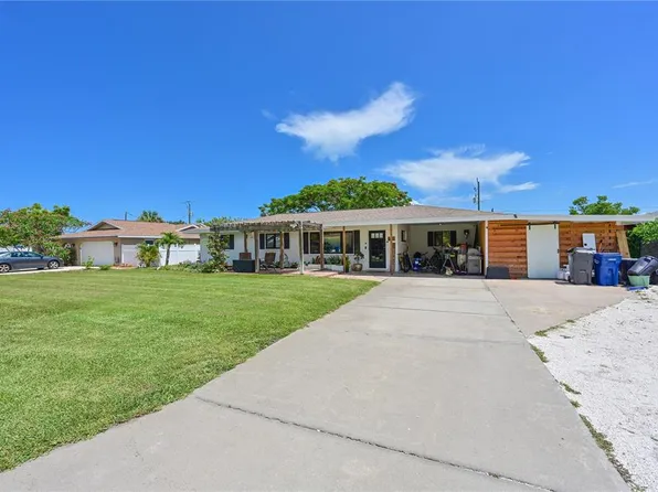 5812 2nd Avenue Dr NW, Bradenton, FL 34209