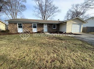 906 E Sayles Dr, Palatine, IL 60074