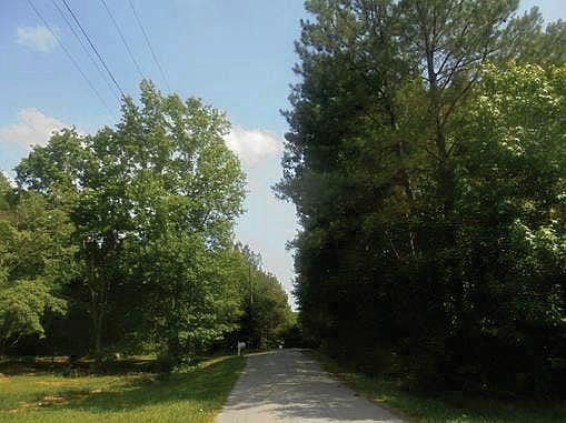 4th image of 268 Sugar Maple Dr