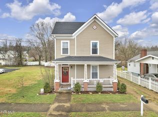 309 S Sycamore St, Elizabethton, TN 37643