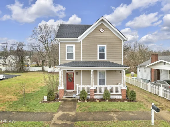 309 S Sycamore St, Elizabethton, TN 37643
