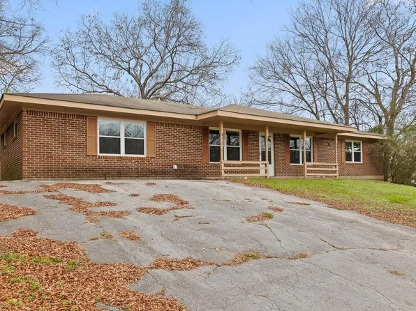 5041 Shoals Ln, Chattanooga, TN 37416