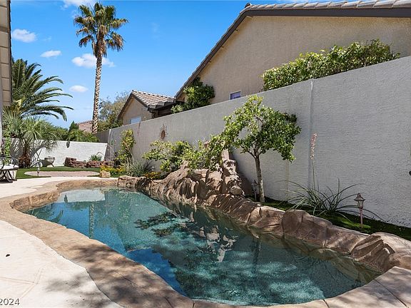 5th image of 4253 Val Dechiana Ave