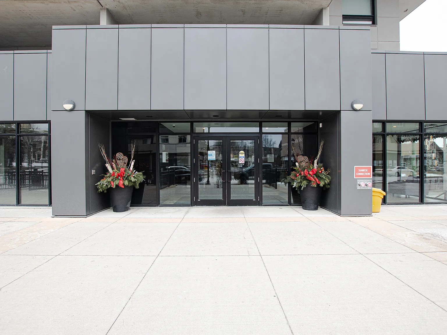 Riverview Apartments — Photo 4