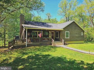 27 Valley Springs Ln, Bluemont, VA 20135