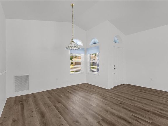 5th image of 6359 SW 117th Loop