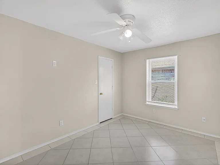 7016 Snowivy Ct — Photo 14