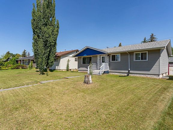 2nd image of 5216 97a Ave NW