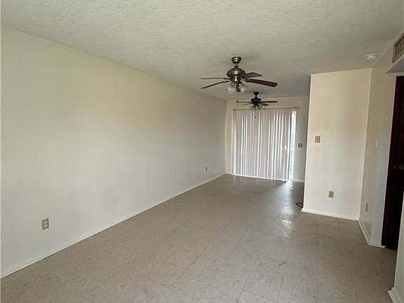 2nd image of 2417 W Tamarack Ave #B