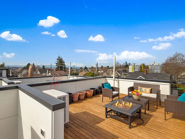 3415 Beacon Ave S #B — Photo 21