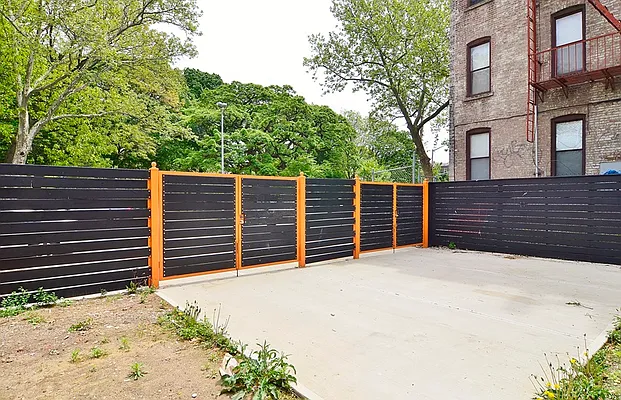 Rented by Park Property Advisors | media 13