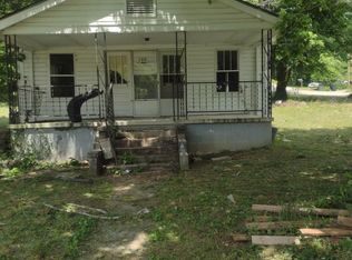 1000 W Forrest St, La Follette, TN 37766