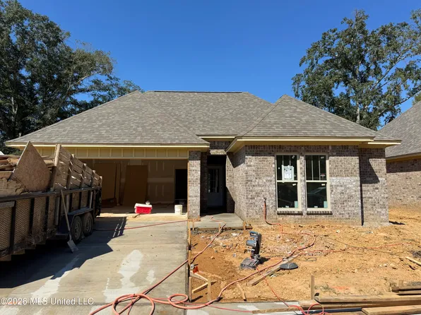 125 Hyde Park Dr, Brandon, MS 39042