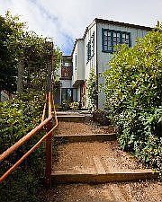 Outside 20 Elizabeth