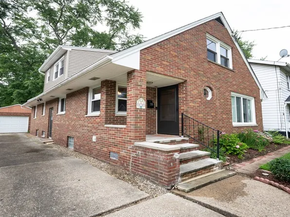 33 Devonshire Dr, Akron, OH 44312