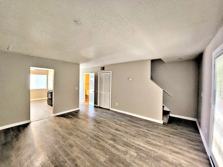 Avalon Cove Townhomes — Photo 13