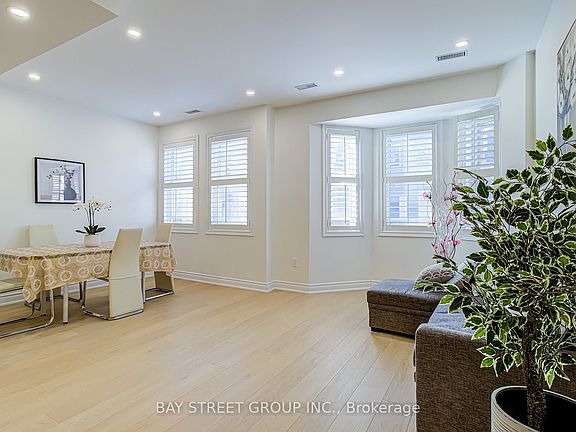 4th image of 760 Lawrence Ave W #87