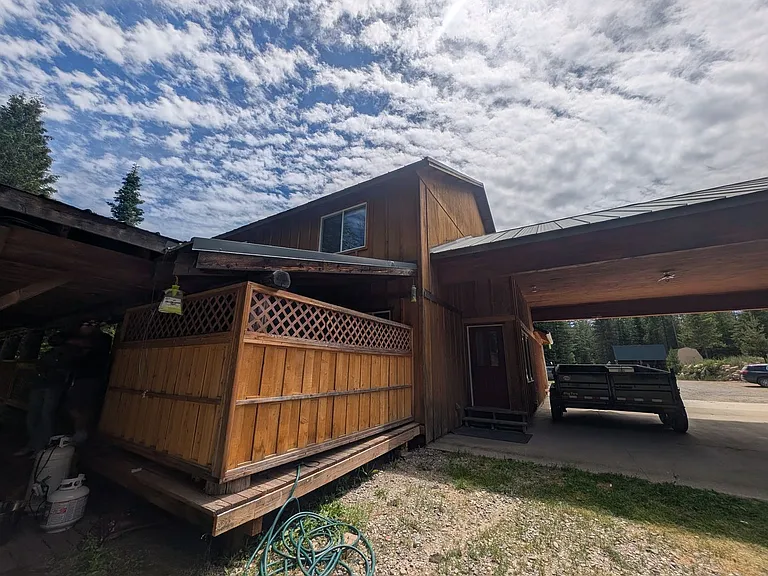 81 Moose Jaw Ln — Photo 41