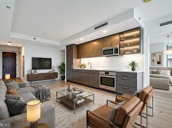 1211 Van St SE APT 806, Washington, DC 20003