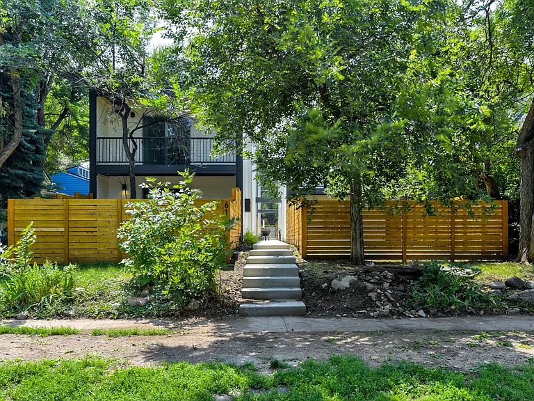 616 Marine St. — Photo 1